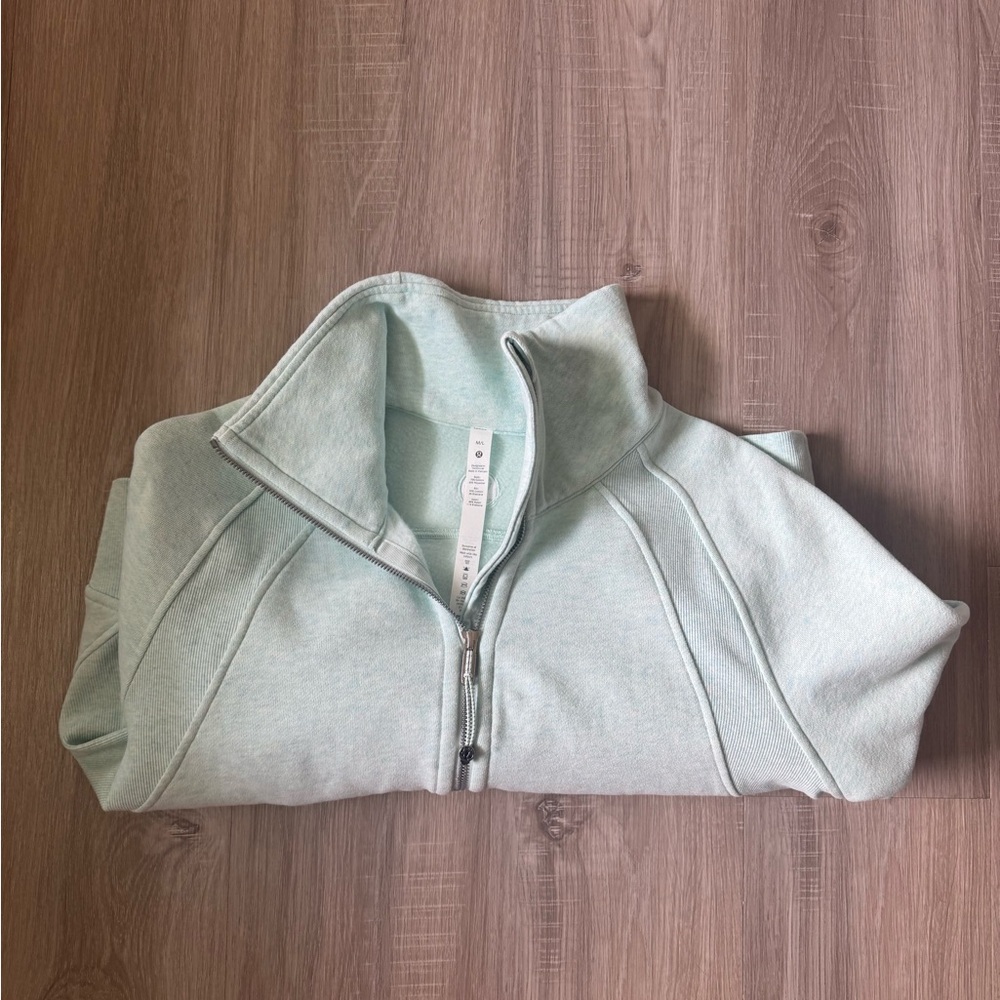 Lululemon scuba half zip - no hood M/L